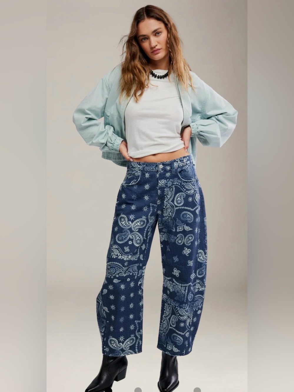 Free People We The Free Paisley Barrel Jeans Size 24 Bandana Print Denim